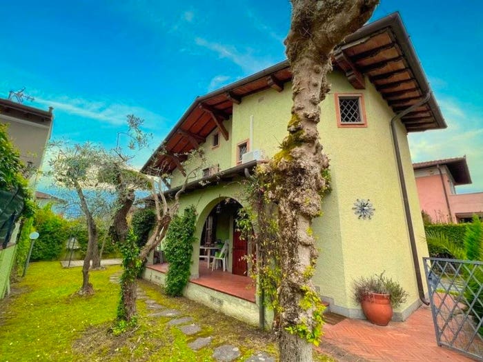 Casa con 6 locali in vendita in Via Giovanni Agnelli, Centro, Forte dei Marmi
