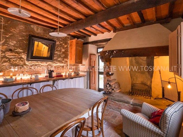 Casa con 6 locali in vendita in Piazza Giacomo Matteotti, Centro, Greve in Chianti