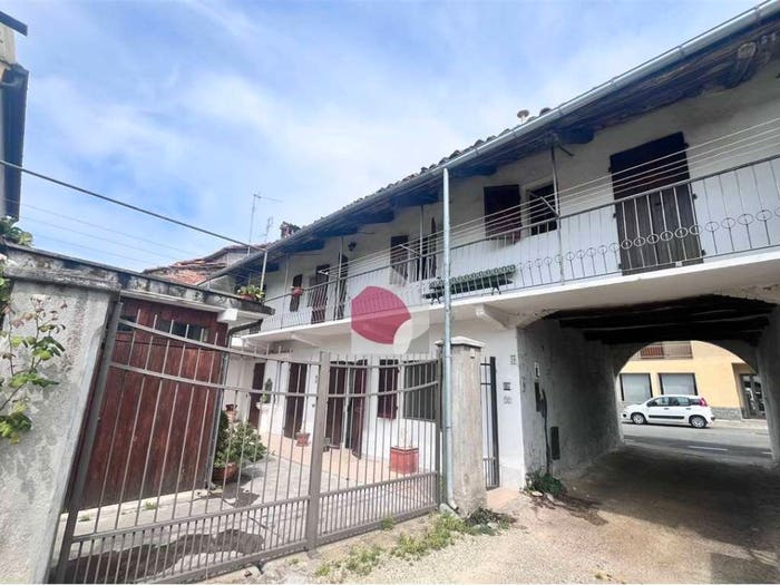 Casa con 6 locali in vendita in via macra, Centro, Cavallermaggiore