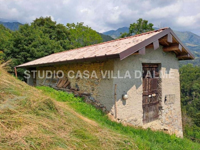 Casa bilocale in vendita in SS Trinità, Centro, Oltre il Colle