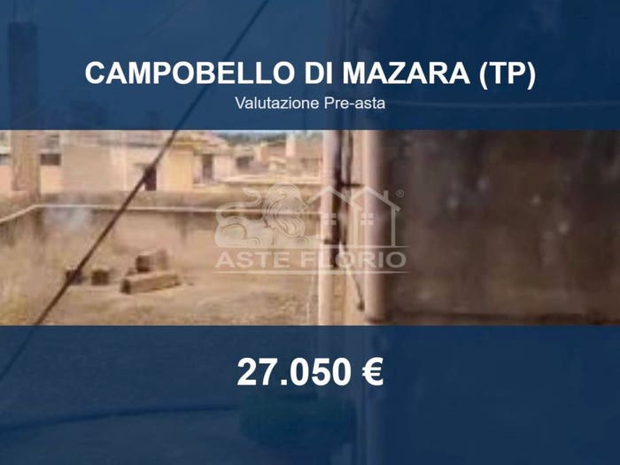 Casa trilocale in vendita in Via Flli Bandiera n, Centro, Campobello di Mazara