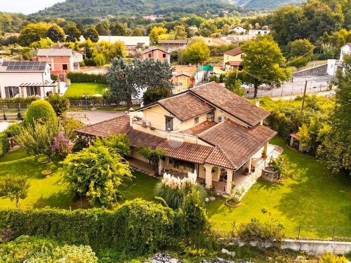 Casa con 6 locali in vendita in REGIONE GRASSI, Villanova d'Albenga