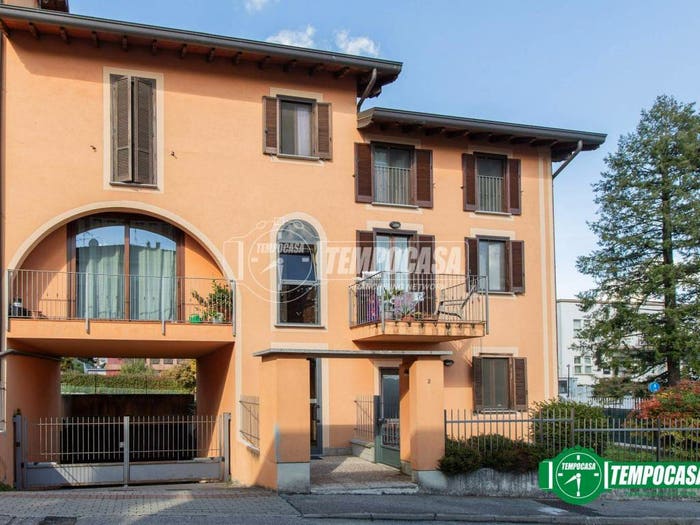 Appartamento bilocale in vendita in Viale dei Tigli, Centro, Oleggio