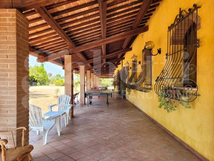 Casa con 6 locali in vendita in Cda Svarchi, Altidona