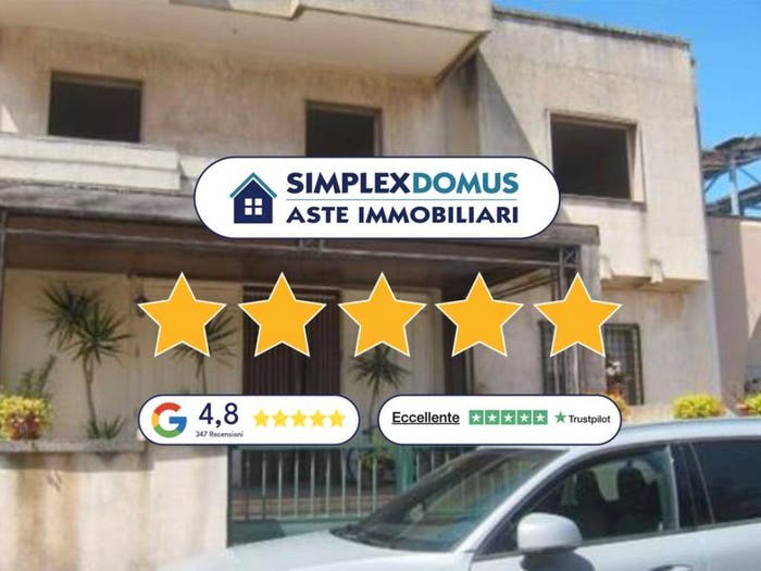 Appartamento con 6 locali in vendita in Via Como, Centro, Racale