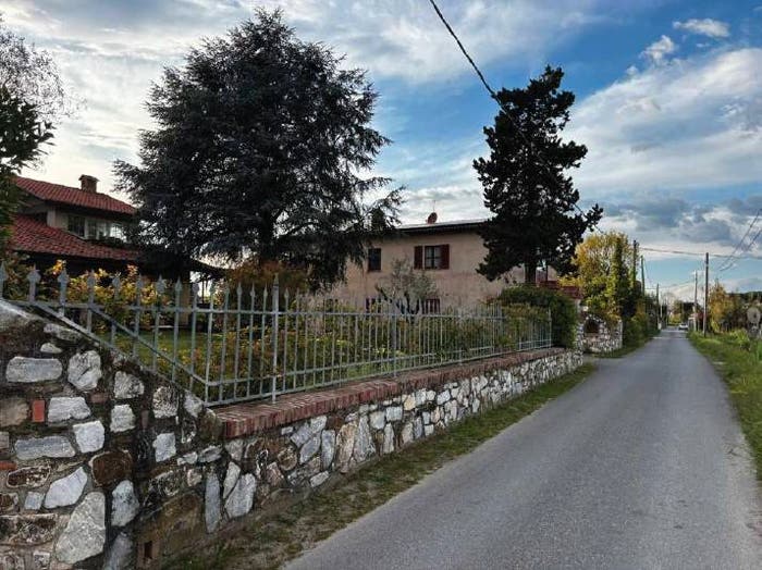Casa con 5 locali in vendita in Via del Trebbio, Massa Pisana Vicopelago, Lucca