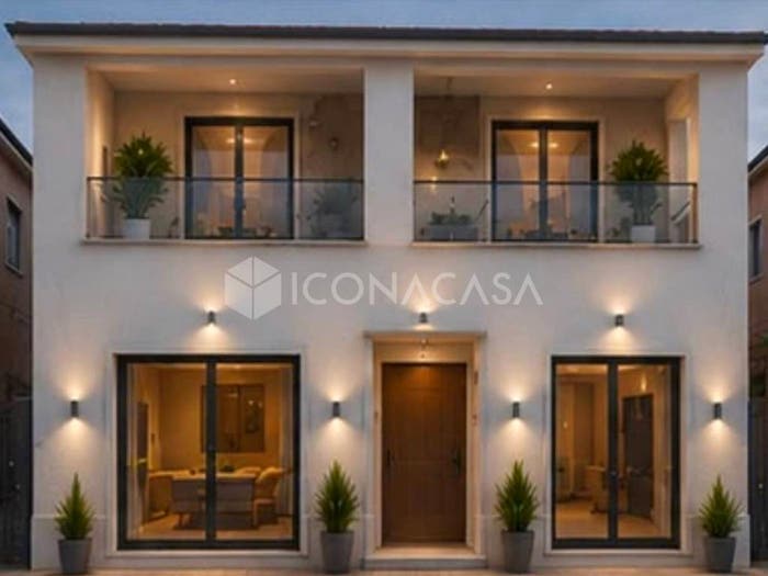 Appartamento trilocale in vendita in Viale Antonio Gramsci, Bagnara Destra Volturno, Castel Volturno