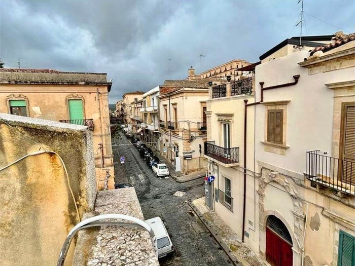 Appartamento trilocale in vendita in via cavour, Centro, Noto