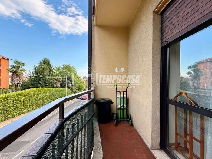 Appartamento trilocale in vendita in Viale Cornaggia Carlo, Centro, Merate