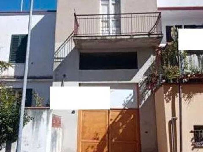 Appartamento trilocale in vendita in Via Ragazzi Del ', Centro, Nuoro