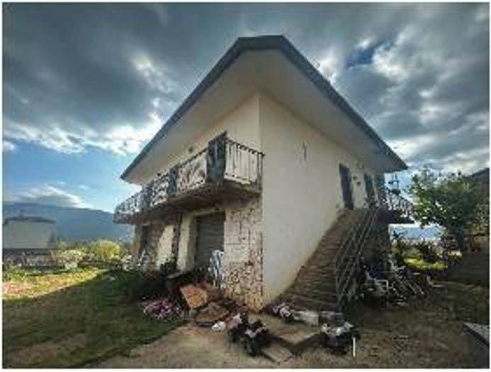 Casa con 6 locali in vendita in Via dello Sterpetto, Villa Santo Stefano