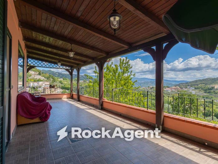 Appartamento trilocale in vendita in Via Benedetto Croce, Pontegrande Sant'Elia, Catanzaro