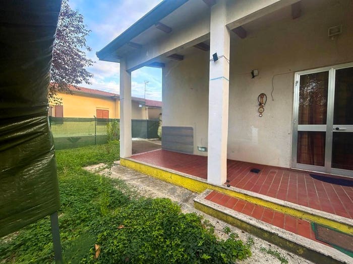 Casa con 5 locali in vendita in via circonvallazione, Villanova, Rivarolo del Re ed Uniti