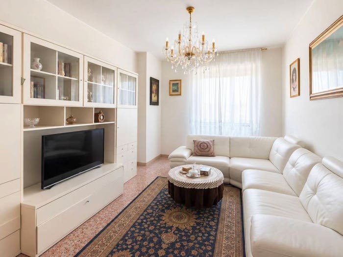 Appartamento trilocale in vendita in Via Francesco Primaticcio, Lorenteggio, Milano