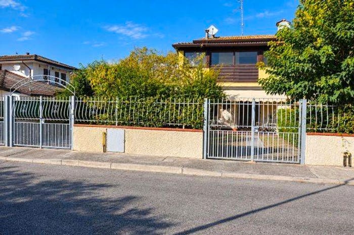 Casa trilocale in vendita in Via Monte Cadria, Lido degli Scacchi Lido di Pomposa, Comacchio