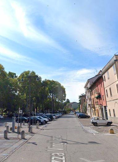 Appartamento quadrilocale in vendita in Piazza Virgiliana, Centro, Mantova