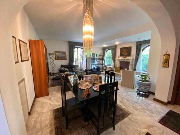 Casa con 6 locali in vendita in Via Luigi Cadorna, Marina di Carrara, Carrara