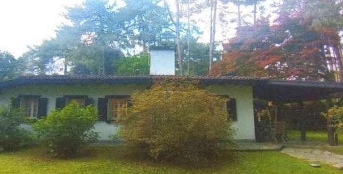Casa quadrilocale in vendita in Via Delle Ginestre, La Pinetina, Appiano Gentile