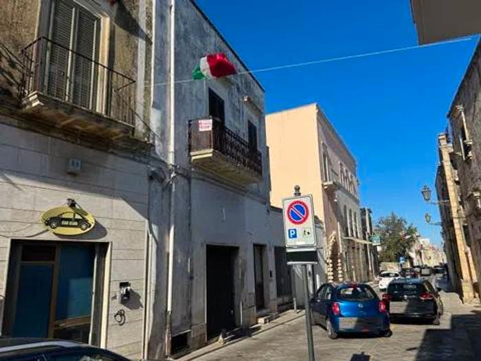 Casa con 6 locali in vendita in Via Cap Pilota Tiziano Montinaro, Calimera