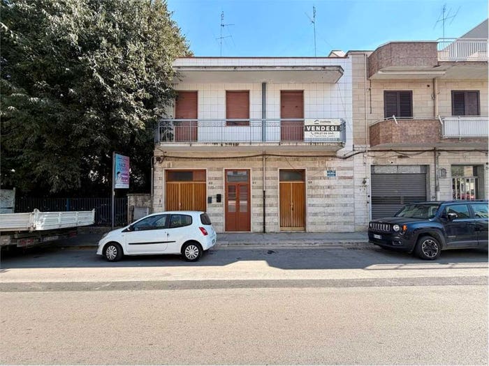 Casa con 6 locali in vendita in Via Giuseppe Verdi, Tangenziale Via Bisceglie, Andria