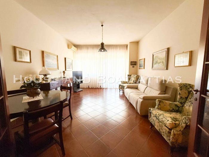 Appartamento con 5 locali in vendita in Goito Montebello, Livorno