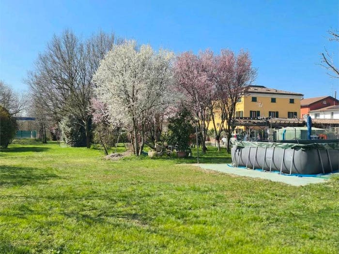Appartamento con 6 locali in vendita in via Contrada, Morane Contrada, Modena