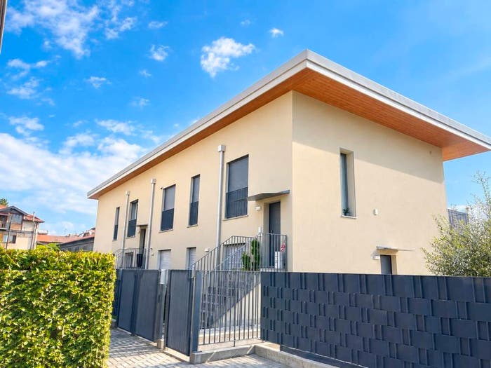 Appartamento quadrilocale in vendita in Via Luigi Calvetti, Canovine, Bergamo