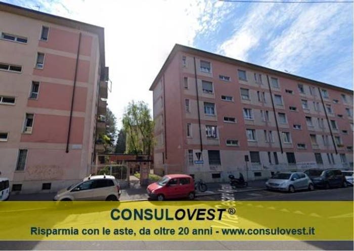 Appartamento bilocale in vendita in Via Cesare Ajraghi, Certosa, Milano