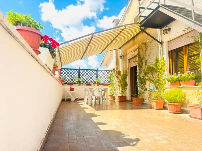 Appartamento trilocale in vendita in Via Francesco Carradori, Centro, Anguillara Sabazia