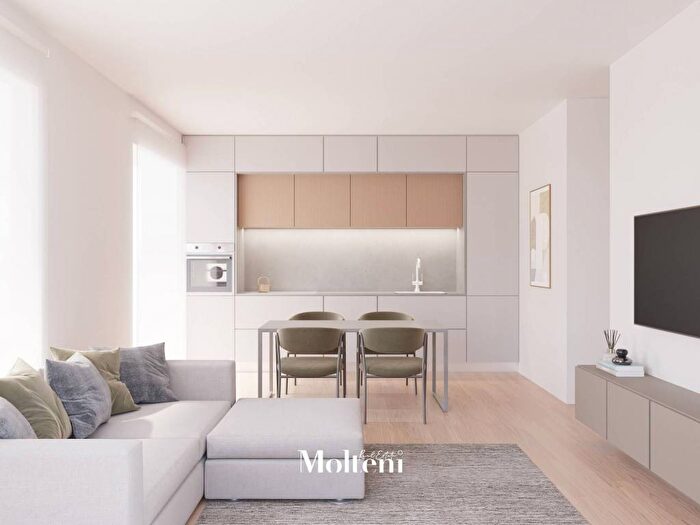 Appartamento bilocale in vendita in Via Maestri Comacini, Centro, Mandello del Lario