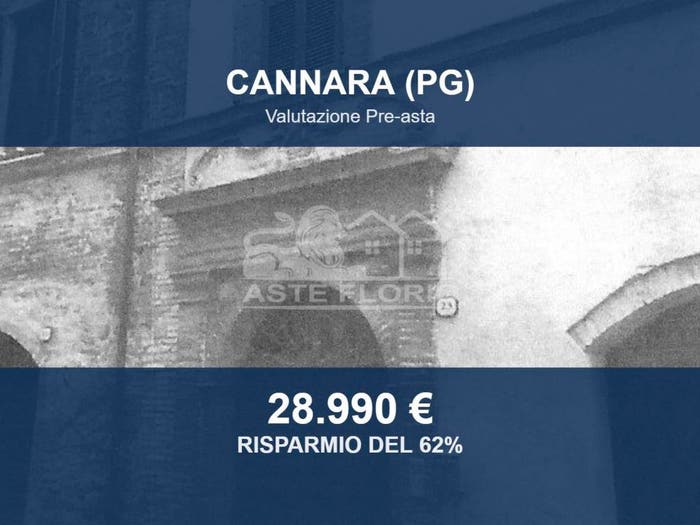 Casa con 6 locali in vendita in Via Amedeo di Savoia, Centro, Cannara