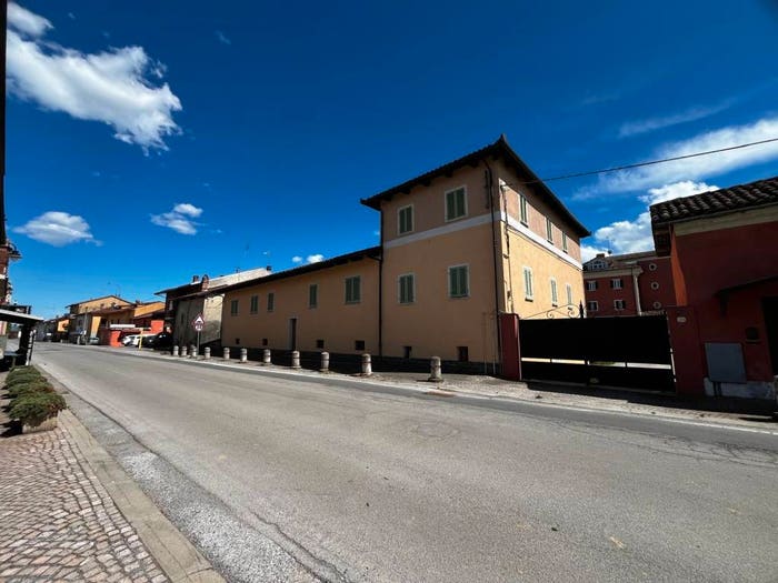 Casa con 6 locali in vendita in Via Langhe, Centro, Magliano Alpi