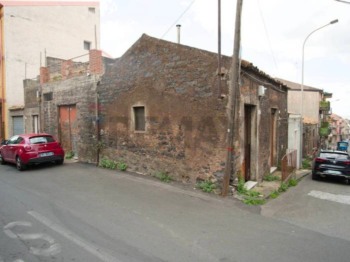 Casa con 5 locali in vendita in Via VIII Traversa, Centro, Belpasso