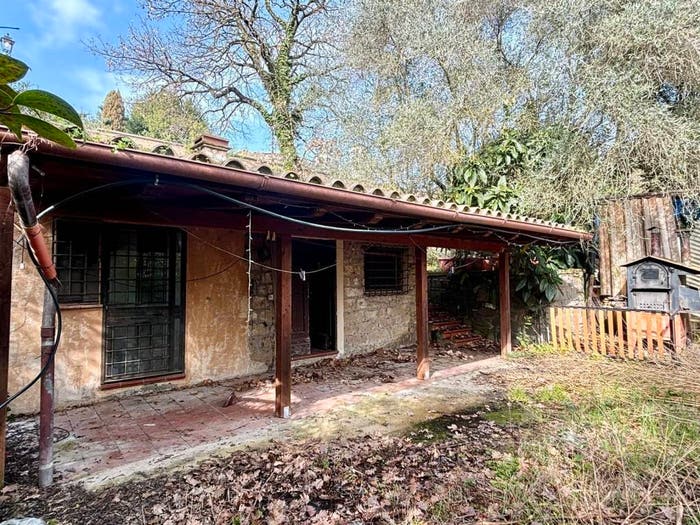 Casa bilocale in vendita in Via Le Piane, Centro, Orte