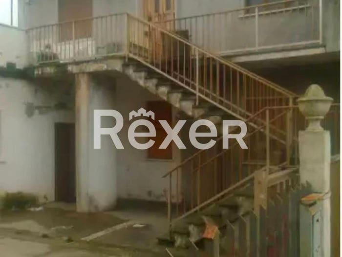 Casa con 6 locali in vendita in Via dei Musicisti, Centro, Goro