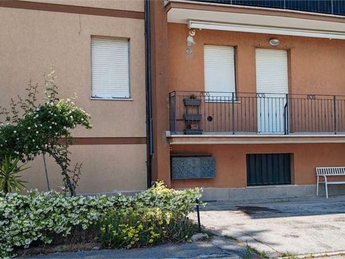 Appartamento con 6 locali in vendita in Trodica, Morrovalle