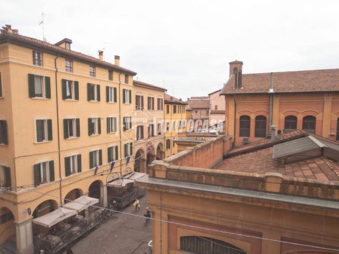 Appartamento bilocale in vendita in Via San Gervasio, Centro Storico, Bologna
