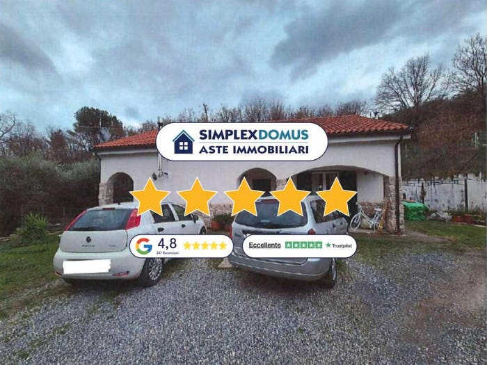 Casa quadrilocale in vendita in Regione Costa di Borgo, Albenga