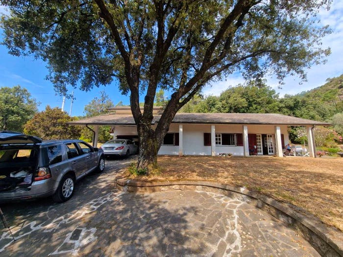 Casa con 5 locali in vendita in Via Brigata Cento Croci, Ca' Miro, Deiva Marina