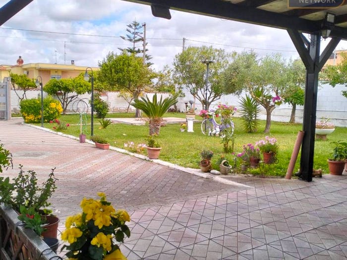 Casa con 5 locali in vendita in via Beato Padre Pio, Ponserico Cretarossa, Nettuno