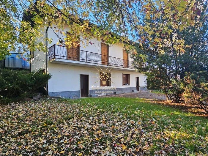 Casa con 6 locali in vendita in Via Guglielmo Marconi, Capriano, Briosco