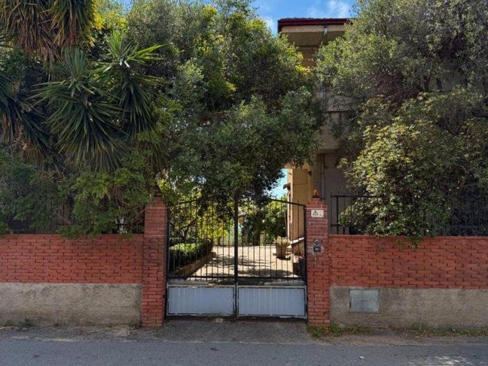Casa con 6 locali in vendita in Via Provinciale, Anoia Superiore, Anoia