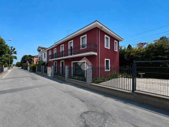 Appartamento bilocale in vendita in Via Al Taro, Ponte Taro, Fontevivo