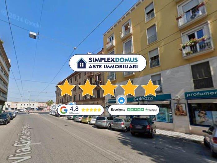 Appartamento quadrilocale in vendita in Giordano Bruno, Stazione, Ancona