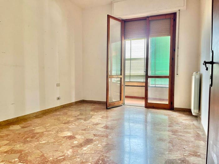 Appartamento quadrilocale in vendita in Via Mario Sbrilli, Careggi Rifredi Dalmazia, Firenze