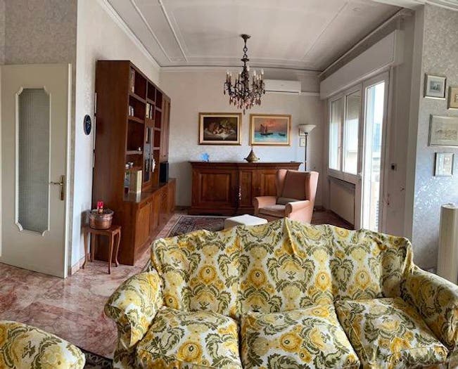 Appartamento con 6 locali in vendita in Via Uldino Fellardi, Centro, Adria