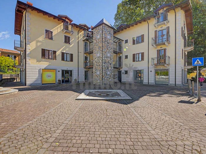 Appartamento trilocale in vendita in Via Vasche, Centro, Casciago