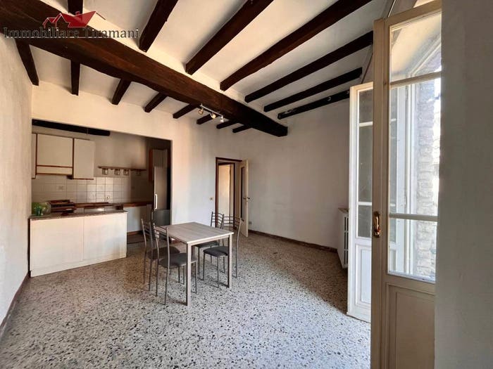 Casa con 6 locali in vendita in via Sforza Caolzio, Centro, Castell'Arquato