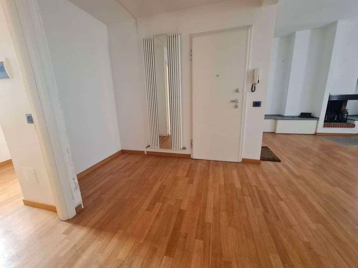 Appartamento trilocale in vendita in Corsi, Ancona