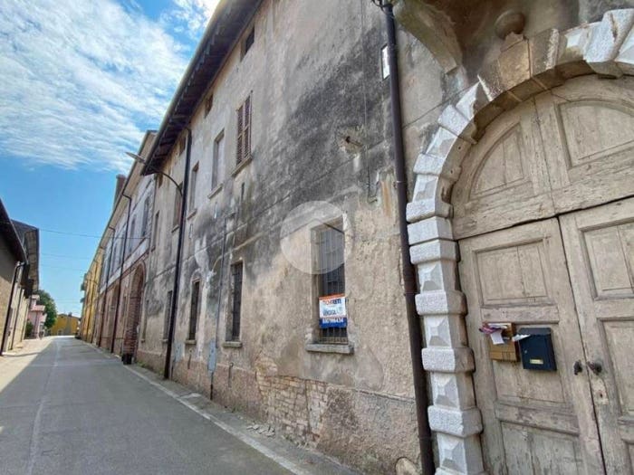Casa quadrilocale in vendita in Via Rosa, Acquafredda